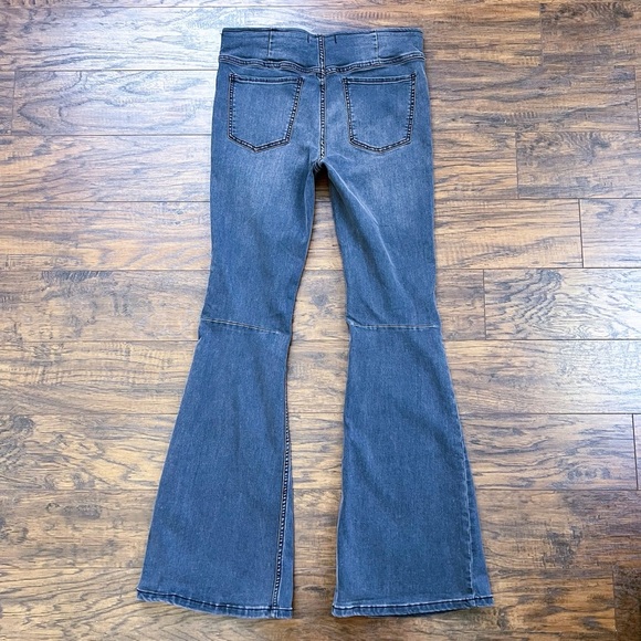 Free People • Penny Pull-On Flare Jeans bell bottom black grey stretch denim - Picture 8 of 10